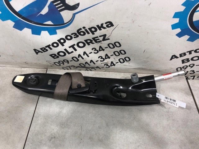 Ремінь безпеки передній лівий 31332084 VOLVO
