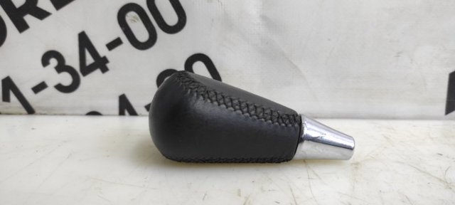 Ручка важеля коробки передач 3350405030B0 TOYOTA