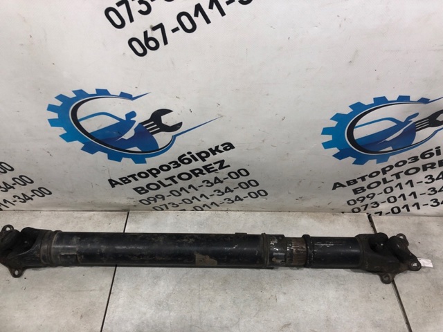 Вал карданний переднього моста 3714060600 TOYOTA