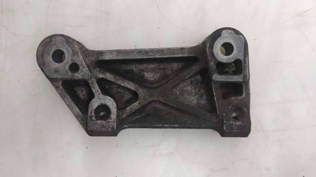 Кронштейн компресора кондиціонера 38930PNA000 HONDA