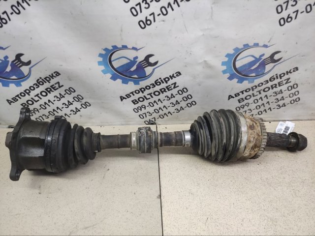 Піввісь передня, права 391008H712 NISSAN