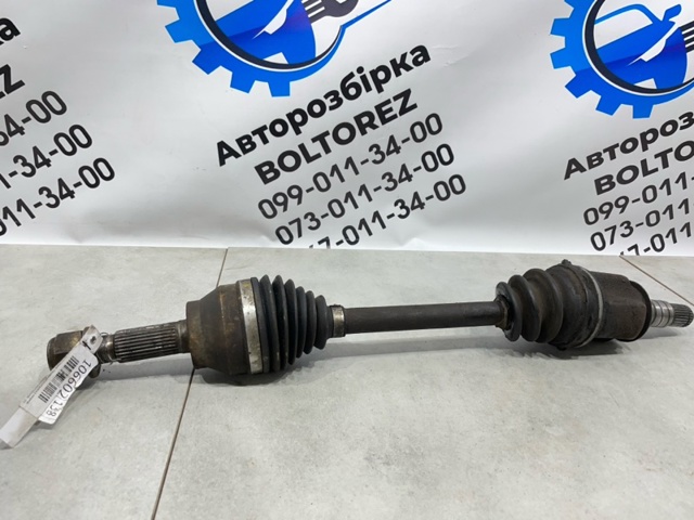 Піввісь передня, права 39100CG000 NISSAN