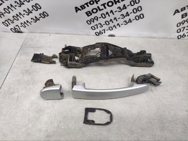 Ручка передніх дверей, зовнішня 3B0837207G VAG
