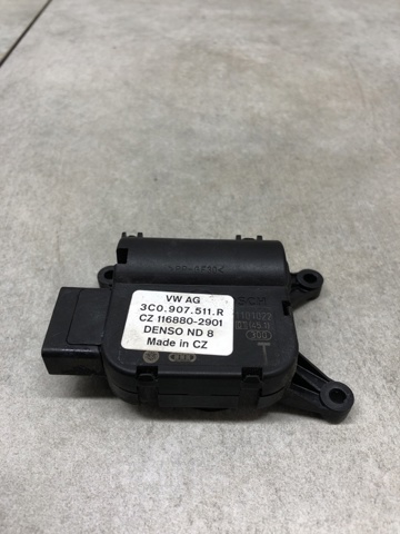 Двигун заслінки печі 3C0907511R VAG
