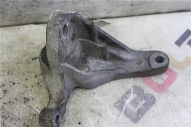 Опора двигуна задня 3M516P093AE FORD