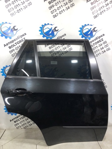 Двері пасажирські задні праві 41527261482 BMW