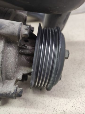 Завіса капота ліва 41617006123 BMW