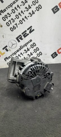 Кулак поворотний лівий 4230548010 TOYOTA