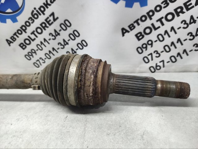 Напіввісь задня 4233042050 TOYOTA