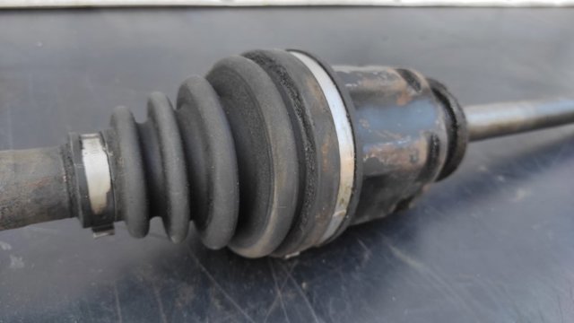 Привід правий 4341042120 TOYOTA