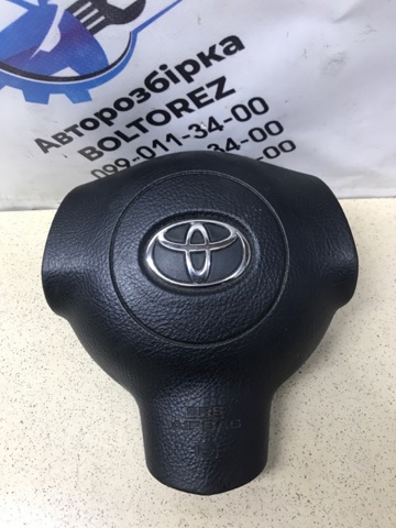 Установка подушки безпеки водія 4513042120C0 TOYOTA