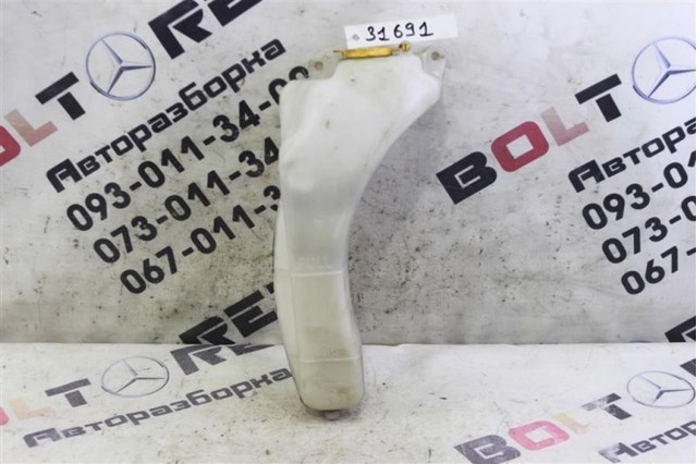 Бачок системи охолодження двигуна розширювальний 45151AC000 SUBARU
