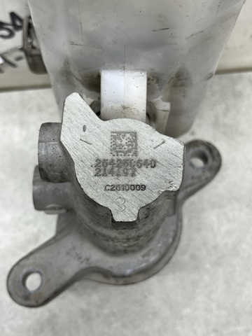 Циліндр гальмівний, головний 4720109370 TOYOTA