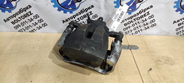 Супорт гальмівний, передній, правий 4773033340 TOYOTA