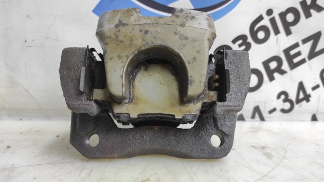 Супорт гальмівний, передній, правий 4773042090 TOYOTA