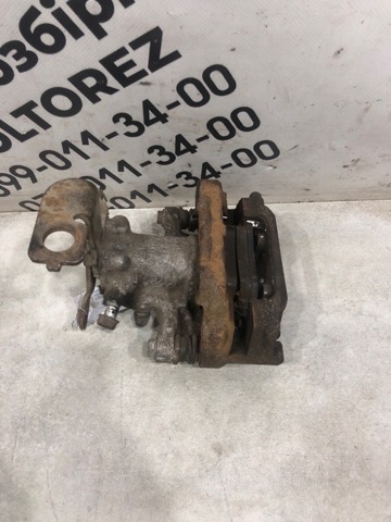 Супорт гальмівний задній правий 4783005030 TOYOTA