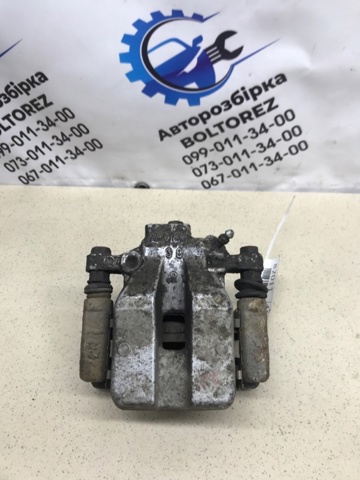Супорт гальмівний задній правий 4783033211 TOYOTA