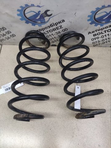 Пружина підвіски задня 4823102550 TOYOTA
