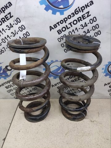 Пружини задні 4823142160 TOYOTA