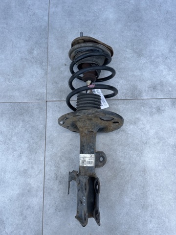 Стійка передня права 485108Z041 TOYOTA