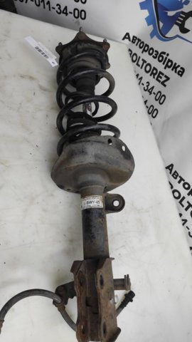 Ліва передня стійка 4852012400 TOYOTA