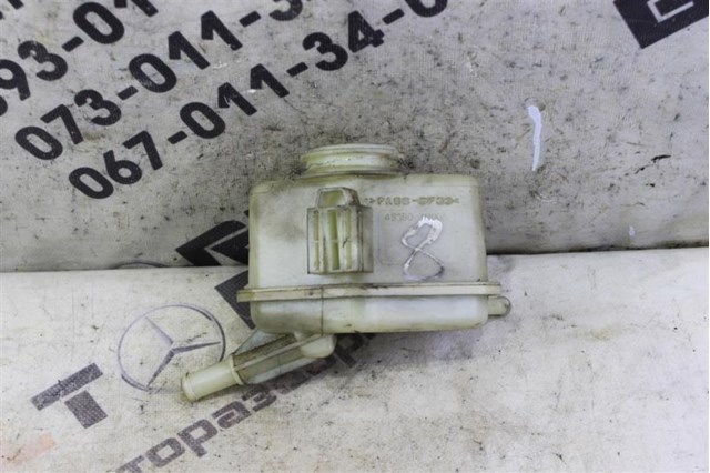 Бак масляний 49180JN00A NISSAN