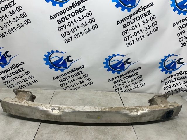 Швелер бампера 4G8807309 VAG