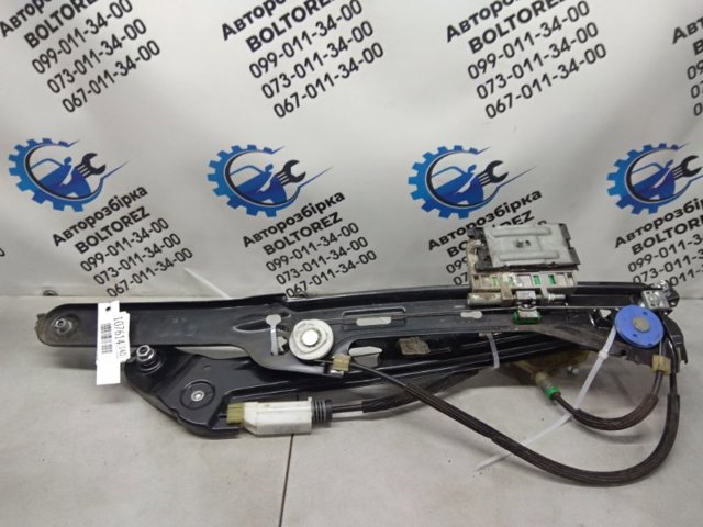 Склопідйомник задніх лівих дверей 4G8839461A VAG