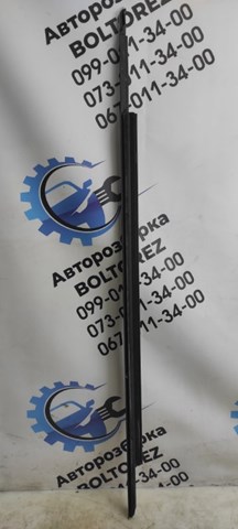 Молдинг опускного скла нижній, двері передньої, лівої 4G8853283B2ZZ VAG