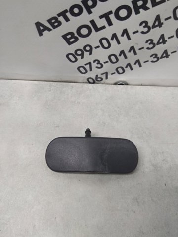 Форсунка омивача скла лобового, ліва 4G8955987 VAG