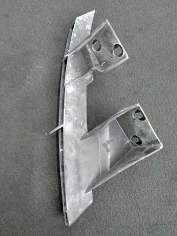 Кріплення бампера 4L0807333 VAG