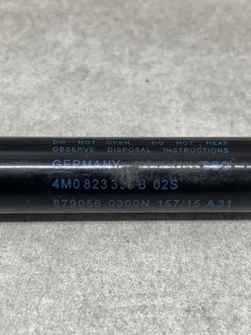 Стійка капота 4M0823359B VAG