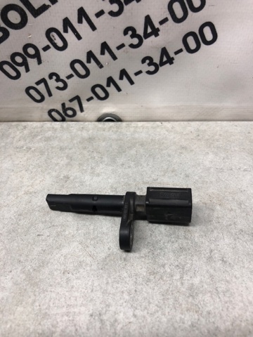 Датчик АБС (ABS) задній 4M0927807C VAG