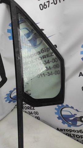 Скло пасажирських дверей 5049688 FORD