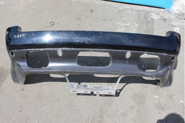 Кожух бампера заднього 51120010154 BMW