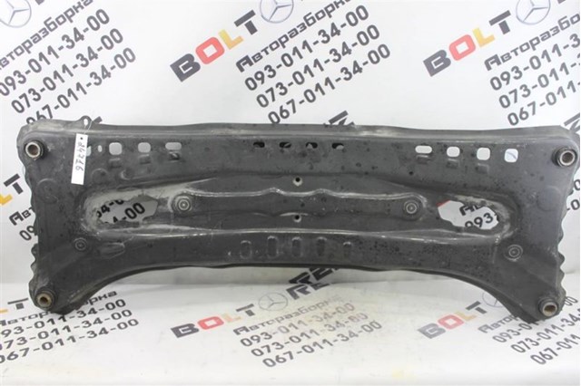 Балка задньої підвіски поперечна 5120606091 TOYOTA