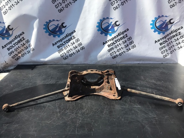 Балка задньої підвіски, підрамник 5120642040 TOYOTA