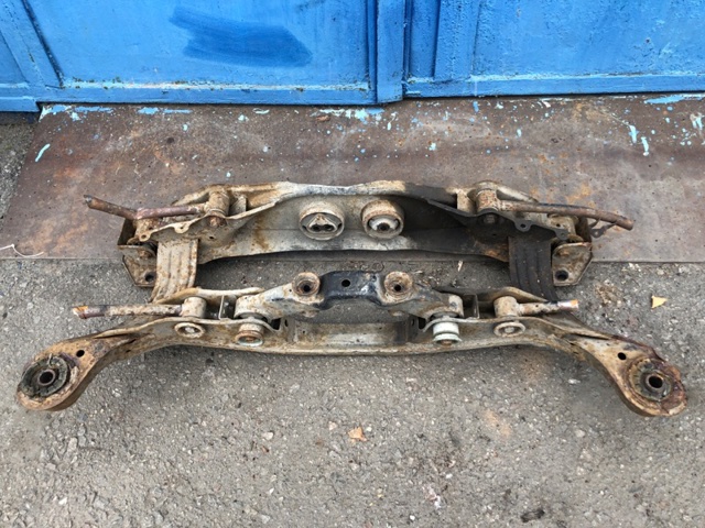 Механізм управління задньої осі 5120648040 TOYOTA
