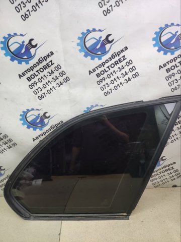 Скло кузова/багажного відсіку, праве 51368402619 BMW