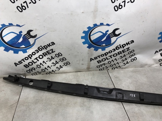 Накладка бампера заднього, верхня захисна 5216160050 TOYOTA