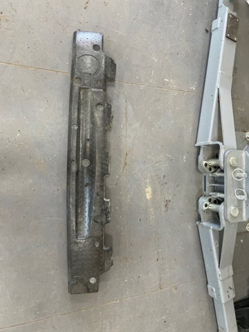 Наповнювач бампера переднього 5261106121 TOYOTA