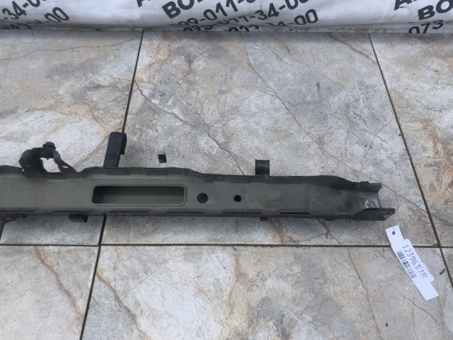 Рамка радіатора верхня 5321642901 TOYOTA
