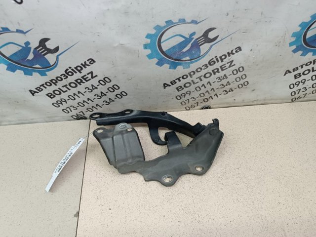 Петля капота, ліва 5342050080 TOYOTA
