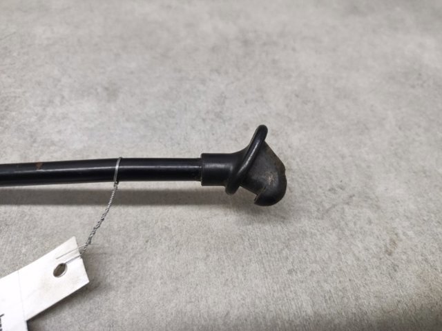 Упор капота Тойота Рав 4 III