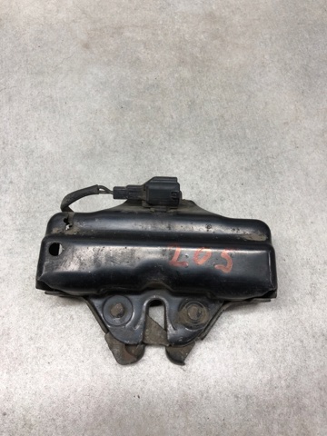 Замок кришки капота 5351060270 TOYOTA