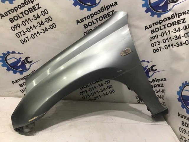 Переднє ліве крило 5381242200 TOYOTA