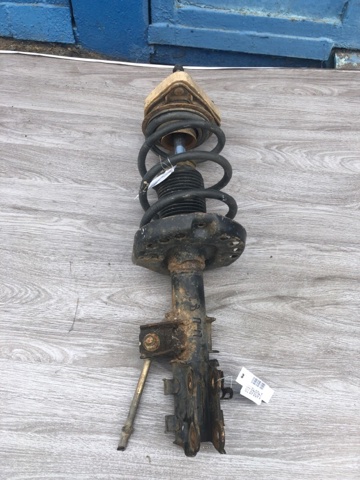 Амортизатор передньої підвіски 546612R400 HYUNDAI
