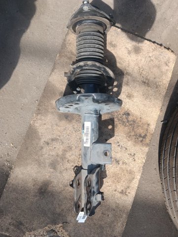Амортизатор передньої підвіски 546614R120 HYUNDAI