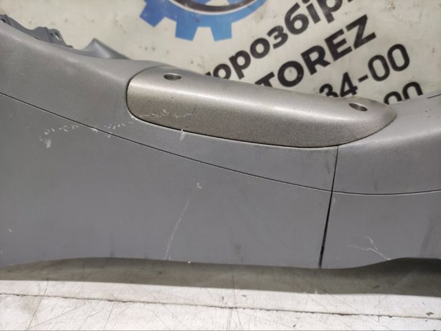 Підлокітник центральній консолі 5890142020B0 TOYOTA