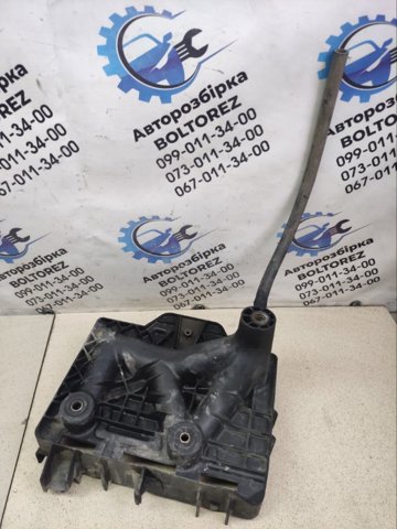 Кріплення / підставка акумулятора 5Z0915331A VAG